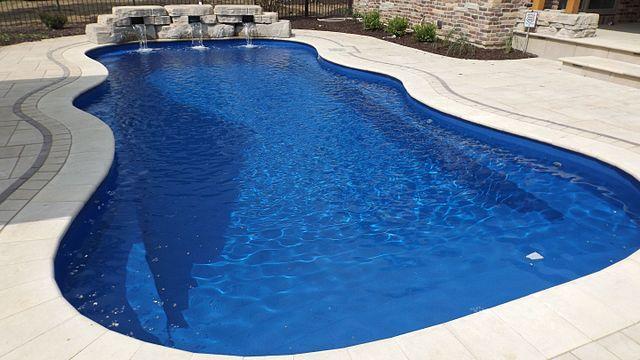 ways to maintain a fibreglass pool